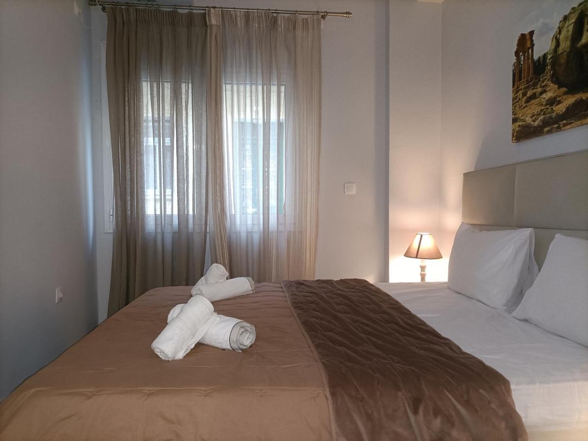 Modern Comfy Apartment Athena Bagian luar foto